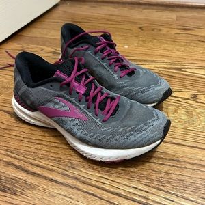 Brooks Ravenna 10
